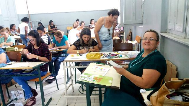 Curso de materiais de baixo custo em Tubarão